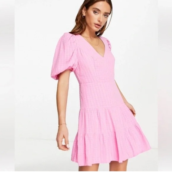 French Connection Dresses & Skirts - French Connection Pink Mini Dress with Puff Sleeves | Size 8